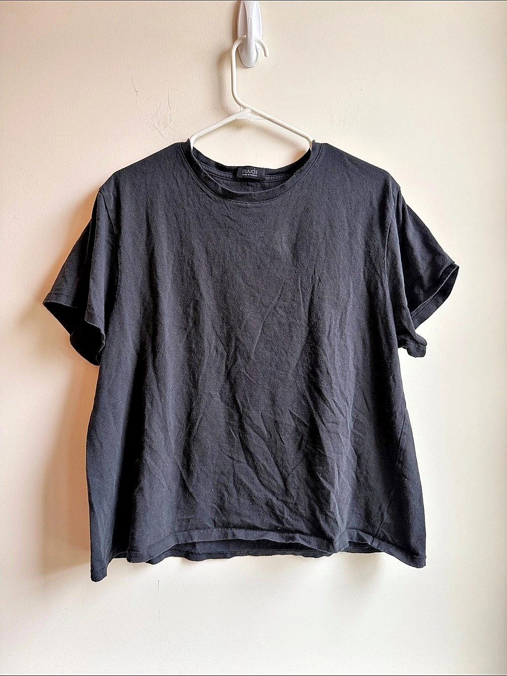 Nuuds Short Sleeve Tee in Black Like New